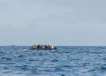 Franca shpëton 157 emigrantë të paligjshëm që po përpiqeshin të kalonin Kanalin Anglez