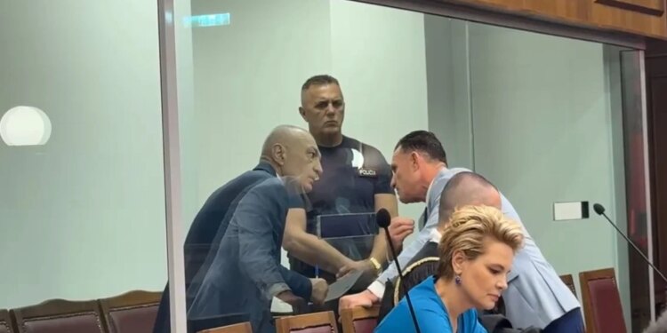GJKKO rrëzon kërkesën e Metës për transmetim live, kamerat nxirren jashtë sallës së gjyqit