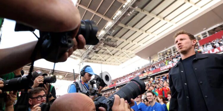 Gjermania: Nagelsmann si Tuchel, të dy trajnerët e kanë me fotografët
