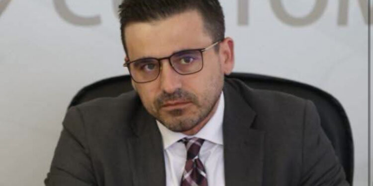 💥Ekskluzive/ Besmir Beja i doganave për burg, favorizoi ish-kompaninë e tij për pullat fiskale sapo u zgjodh drejtor i përgjitshëm