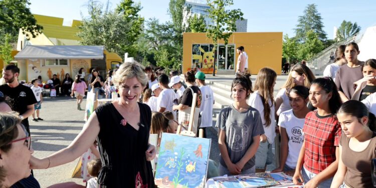 Internet më i sigurt për fëmijët: Komisioneri publikon udhëzues me këshilla praktike për prindërit dhe të miturit