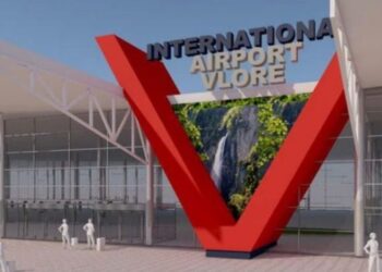 Ish-administratori i Pacollit publikon mesazhet dhe denoncon biznesmenin: E vërteta për aksionet në Aeroportin e Vlorës