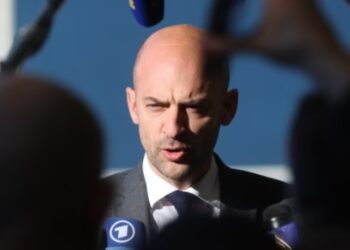 Izraeli vazhdon sulmet në Liban, Franca: Respektoni marrëveshjen e armëpushimit