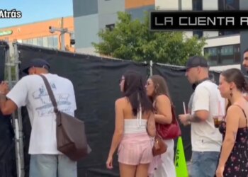 Jam lojtar, më lini — moment sikletshëm në kampin e Spanjës, rojat e sigurisë nuk lejojnë sulmuesin (Video)