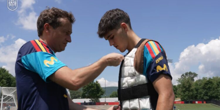 Jelekë dhe xhaketa hi-tech, xhel special: shpikjet spanjolle për të luftuar motin e nxehtë
