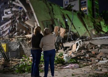 Jemi bllokuar, na ndihmoni! Venezuelasit rrëfejnë tmerrin që solli tërmeti me magnitudë 7.2 dhe bëjnë apel për ndihmë