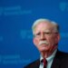 John Bolton do pranojë fajësinë pas marrëveshjes me autoritetet për ndarjen e informacioneve klasifikuara me vajzën dhe gruan