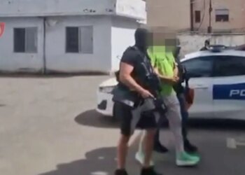 Kapet në Kurbin 54-vjeçari, dënuar mbi 7 vite burg për trafikim droge dhe kanosje; pritet ekstradimi në Itali