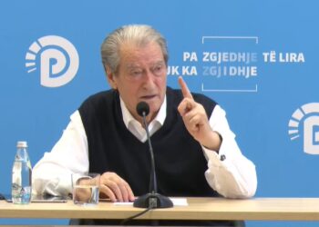 Kërcënimet janë absolutisht të dënueshme — Berisha i del në krahë Marjana Koçekut: Thirrja: të gjithë në protestë