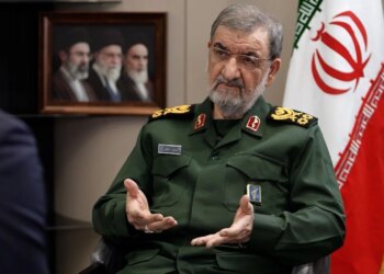 Këshilltari i Mojtaba Khameneit: Negociatat ndaluan pas bllokimit të 24 miliardë dollarë asetesh iraniane; topi te Trump