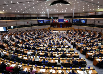 Komiteti për Politikë të Jashtme i PE-së: Kriza politike në Kosovë mund të sjellë humbje financiare