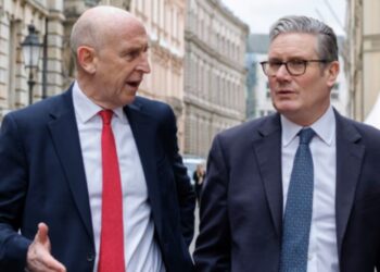 Kriza në Downing Street: Ministri i Mbrojtjes dorëhiqet, Starmer nuk siguron burime të nevojshme për mbrojtjen e vendit