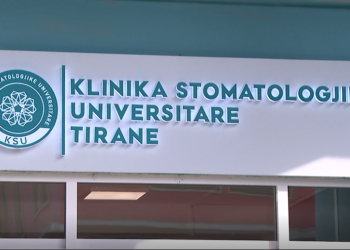 Kujdesi për dhëmbët te fëmijët: depistimet zbulojnë më shumë fëmijë me karies dhe higjienë të dobët