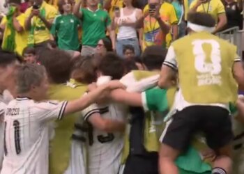Live Brazil-Japoni: Shtangen Seleçaot, aziatikët kalojnë të parët në avantazh (Video)