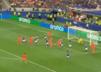 Live Holandë-Japoni/ Tulipanët në kërkim të avantazhit, portieri i aziatikëve i mohon Mallen dy herë (Video)