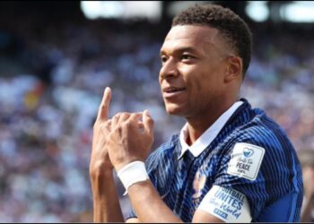 Mbappe, ndeshja e 100 me Francën: S'ka gjë më të rëndësishme se kombëtarja. Messi: Dija do të shënonte