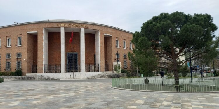 Mbi 17 miliardë euro investime të huaja në Shqipëri; 40% në tregun e pasurive të paluajtshme