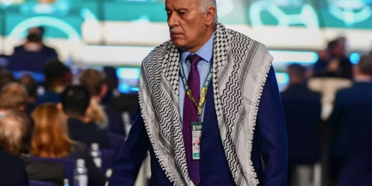 Me ftesë nga FIFA për të ndjekur Botërorin, SHBA-ja i refuzon vizën presidentit të Federatës së Palestinës
