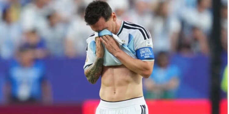 Messi, zbulohen arsyet e lotëve; familjarët: babai i tij, Jorge, po mbahet nën vëzhgimin e mjekëve