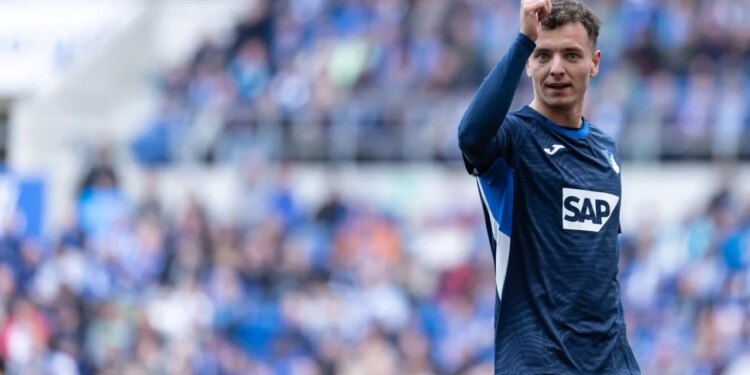Në orbitën e shumë klubeve, Fisnik Asllani mund luajë në Champions sezonin e ardhshëm; kërkohet nga skuadra gjermane