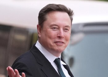 Nga ide që ekspertët quajtën pamundur te kompania 2 trilionë dollarëshe: rrugëtimi i SpaceX që ndryshoi industrinë hapësinore