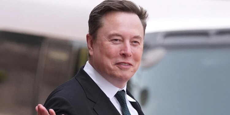 Nga ide që ekspertët quajtën pamundur te kompania 2 trilionë dollarëshe: rrugëtimi i SpaceX që ndryshoi industrinë hapësinore