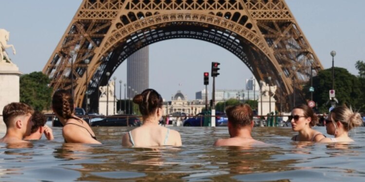 Nxehtësia godet fuqishëm Europën; Parisi kufizon oraret e Kullës Eiffel, disa qytete italiane në alarm të kuq