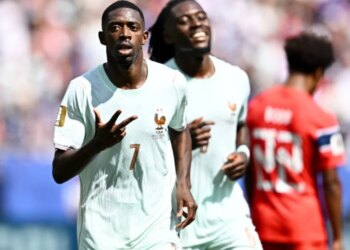 Ousmane Dembele sfidon historinë dhe mund të bëhet i pari që kompleton dy herë triologjinë e artë