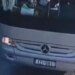 PS-deputeti publikon foton e autobusit nga Greqia në protestën e Zvërnecit, Bido: Ju sfidoj, është me targë greke!