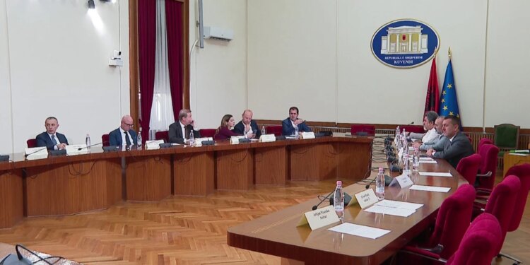 PS dhe PD bien dakord për Zgjedhoren: do organizojnë tryeza me ekspertët e ODIHR dhe seanca dëgjimore