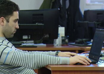 Pagat rriten, puna ngadalësohet, por të rinjtë hasin më shumë vështirësi për punësim, 16.9% të papunë