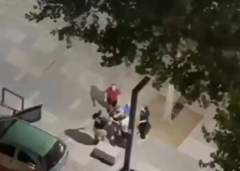 Përleshje me grushte e sende të forta në Vlorë, policia shoqëron disa qytetarë në komisariat