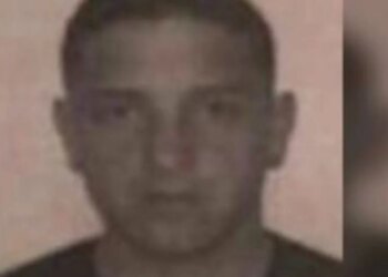Përplasi makinën e policisë gjatë ndjekjes, u arrestua orë më vonë në Ksamil; i pikasur Vis Korçari