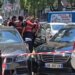Përplasi pesë makina të parkuara, u largua me vrap; Policia e Durrësit: 31-vjeçari kishte thyer arrestin në shtëpi