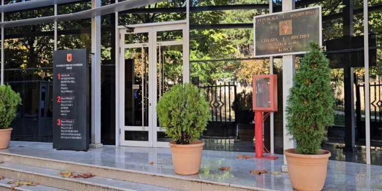 Plagosje me dashje si akuzë në shpalljen Gjykatës së Korçës për Violand Bracellarin, autor i masakrës në Maliq