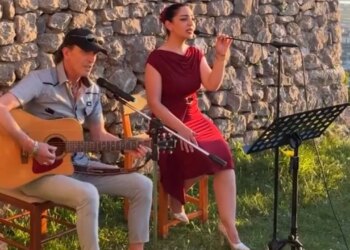 Poezi nën yje: Kalaja e Lezhës mirëpret poetë e artdashës në mbrëmje letrare