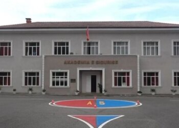 Policia reagon pasi 60 studentë të Akademisë së Sigurisë u dërguan për ndihmë në Infektiv të QSUT