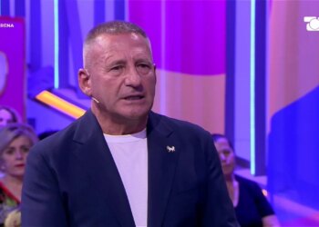 Politikani i preferuar i gruas time? Nuk besoj, më kritikon — Nard Ndoka në Top Arena qesh me memet