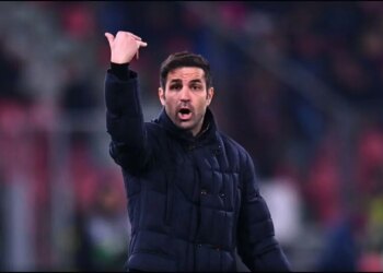 Prapaskena nga Spanja: Cesc Fabregas në pole position për të pasuar Hansi Flick te Barcelona