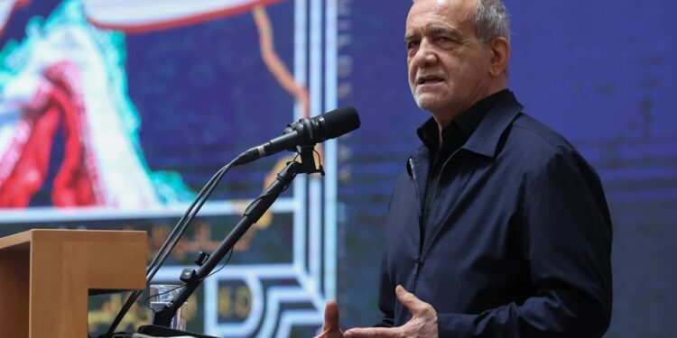 Presidenti i Iranit paralajmëron SHBA-në: Marrëveshja do të vlerësohet nga zbatimi, jo nga deklaratat