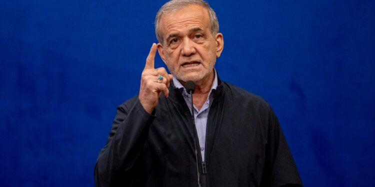 Presidenti iranian: Në Lindjen e Mesme, Irani dhe SHBA-të duhet të kalojnë as luftë as paqe