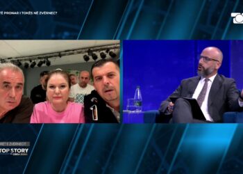 Protesta në Zvërnec: Banorët përplasen me analistët e 'Top Story'; ftuan për takim me Ramën, pa temë diskutimi