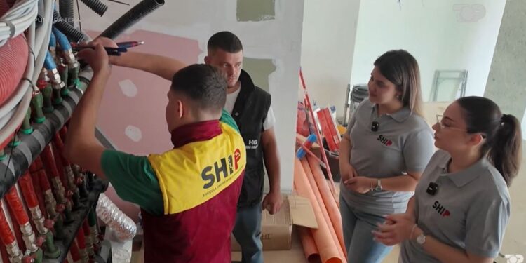 Punë pa Teka — Sa para nisi hidrauliku punën e parë, vajzat do të kishin shumë sukses