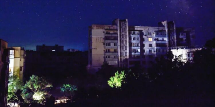 Qytetet ukrainase pa drita, Sevastopol pa energji elektrike pas sulmeve ukrainase në Krime