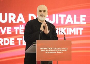 Rama: Kryebashkiakët bëjnë si ministri Demo, shtëpia në Tiranë, puna në rrethe; nëse nuk ndryshon, do përmend emra