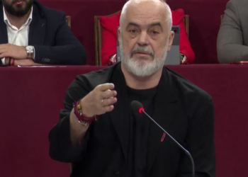 Rama: Projekti në Zvërnec u kthye dyherë për marinën; Lagunën s’e prek, ndërtim vetëm në prona me tituj-pronësie