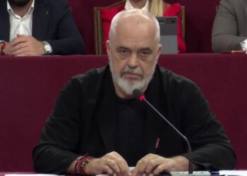 Rama: Unë do revoltohesha po më thoshin se shteti fal tokën; për Zvërnec policia duhej arrestuar rojet private