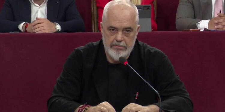 Rama: Unë do revoltohesha po më thoshin se shteti fal tokën; për Zvërnec policia duhej arrestuar rojet private