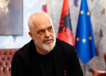 Rama: Zhvilluesit në Zvërnec do t’i mahnisin njerëzit, pjesë mund të hapet këtë dekadë; jam votuar për këto