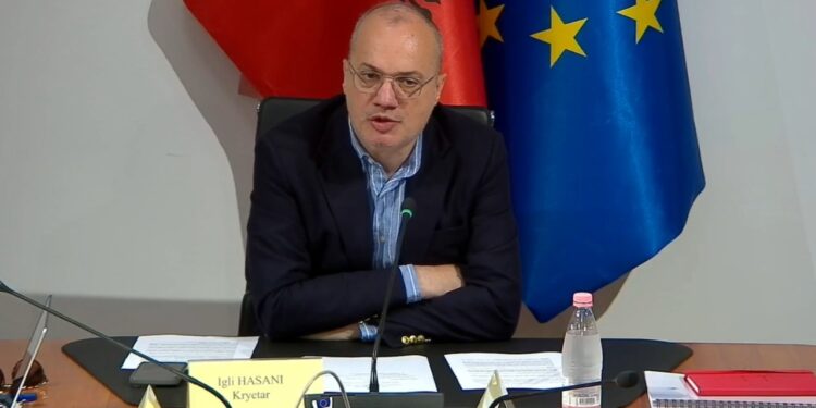 Reagon kryetari i Komisionit të Jashtëm Hasani pas deklaratës së Marjana Koçekut: Të kërcënuarit t’i drejtohen organeve